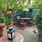 Wawabed Bed & Breakfast Hotel Butikowy 3*